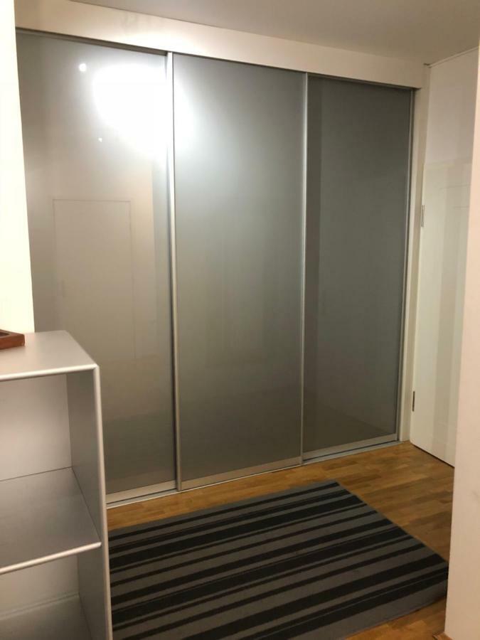 Ferienwohnung Mitten In Висбаден Екстериор снимка