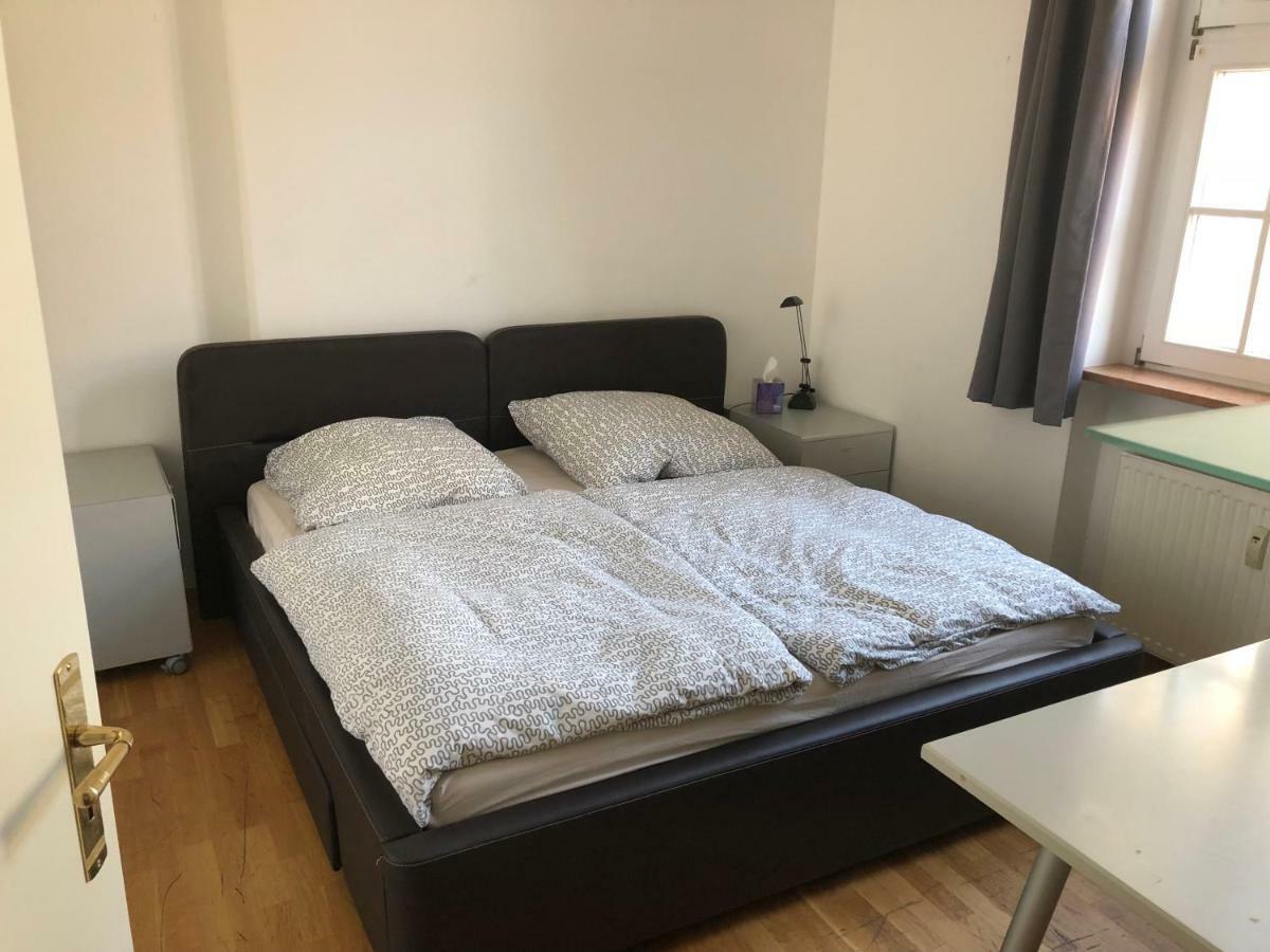 Ferienwohnung Mitten In Висбаден Екстериор снимка